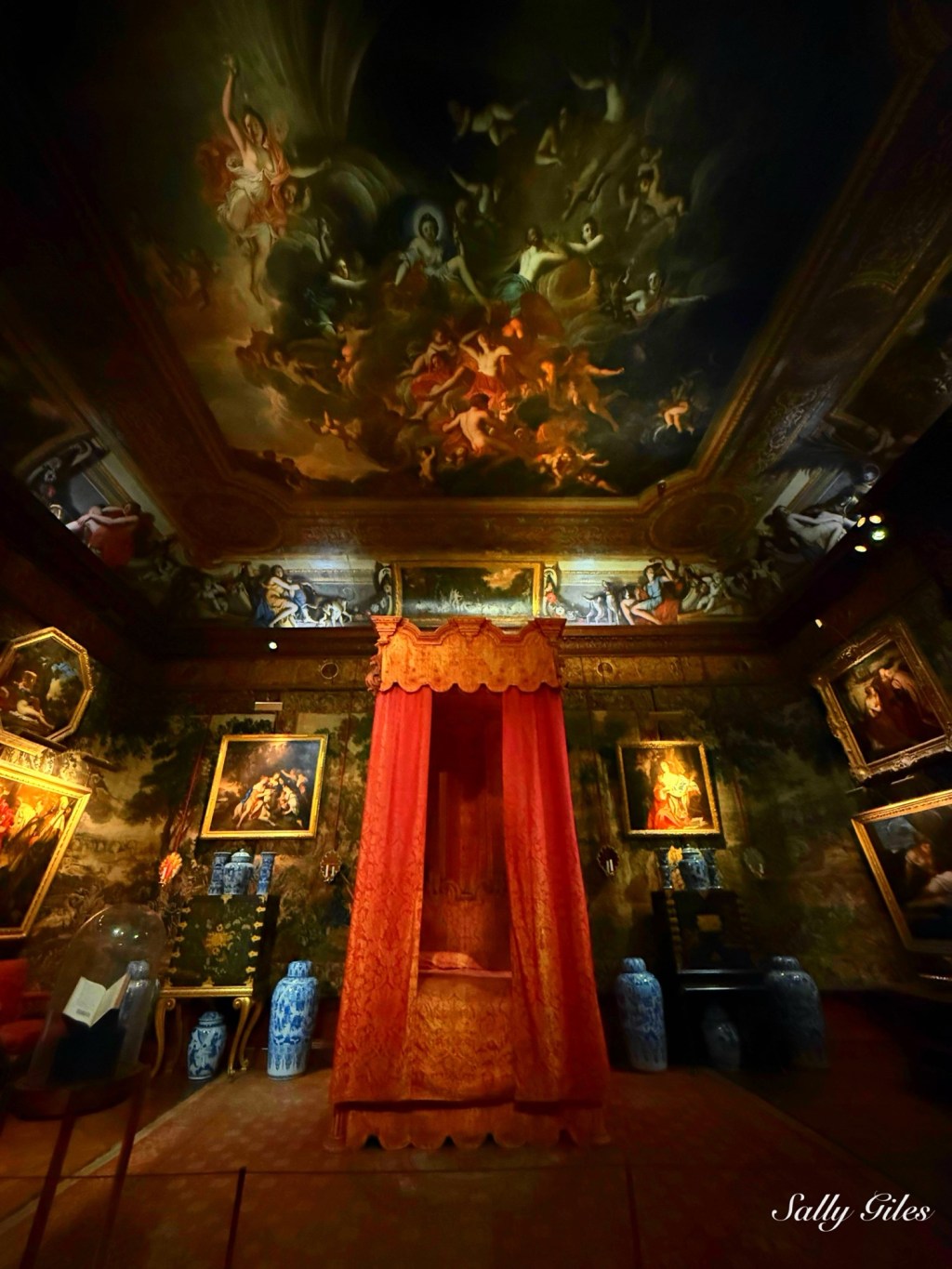 Chatsworth: Between Calm and&nbsp;Chaos